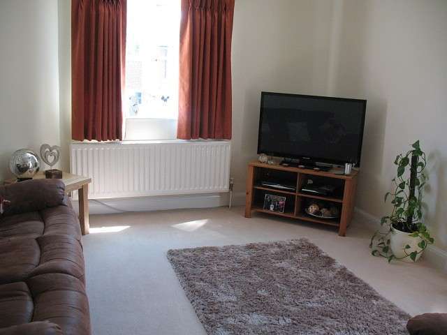  Image of 5 bedroom Semi-Detached house to rent in Wolage Drive Grove Wantage OX12 at Grove  Wantage, OX12 9FB