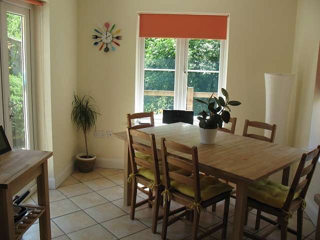  Image of 5 bedroom Semi-Detached house to rent in Wolage Drive Grove Wantage OX12 at Grove  Wantage, OX12 9FB