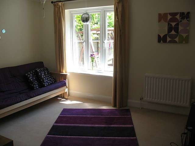  Image of 5 bedroom Semi-Detached house to rent in Wolage Drive Grove Wantage OX12 at Grove  Wantage, OX12 9FB