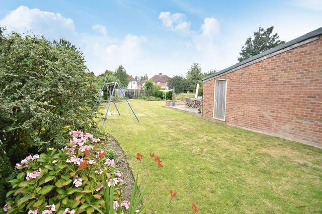  Image of 3 bedroom Semi-Detached house for sale in Wantage Road Didcot OX11 at Wantage Road  Didcot, OX11 0BY