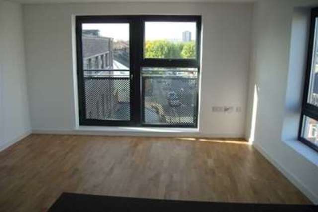  Image of 1 bedroom Flat to rent in Bendish Road London E6 at London, E6 1BB