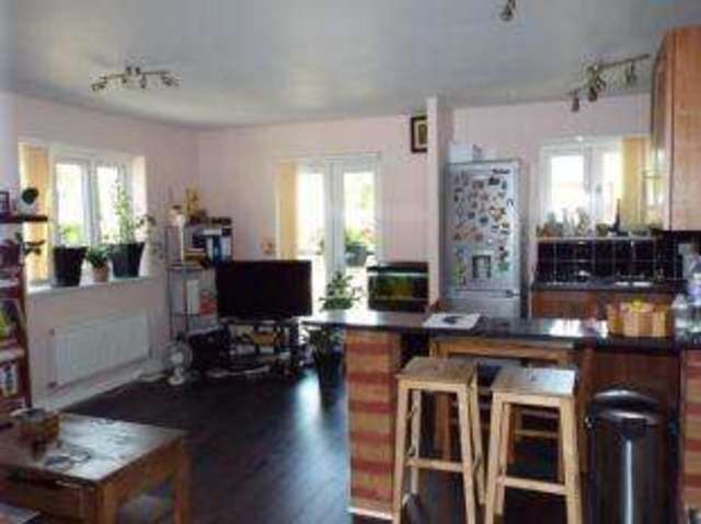  Image of 2 bedroom Flat for sale in Whitchurch Road Romford RM3 at 109 Whitchurch Road Romford Harold Hill, RM3 9EG