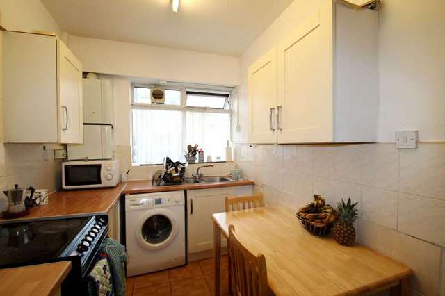  Image of House Share to rent in St. Pancras Way London NW1 at Camden Road  London, NW1 9EH
