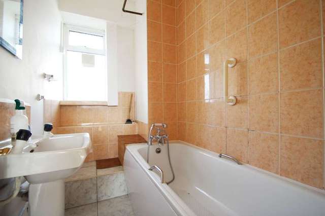  Image of House Share to rent in St. Pancras Way London NW1 at Camden Road  London, NW1 9EH