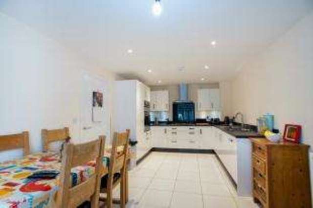  Image of 4 bedroom Detached house for sale in Henwood Grove Clanfield Waterlooville PO8 at Clanfield Waterlooville Clanfield, PO8 0ZE
