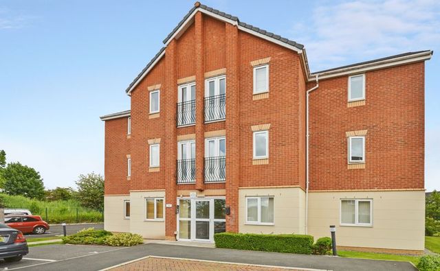  Image of 2 bedroom Flat for sale in Moorside Warrington WA4 at Moorside  Warrington, WA4 1RN