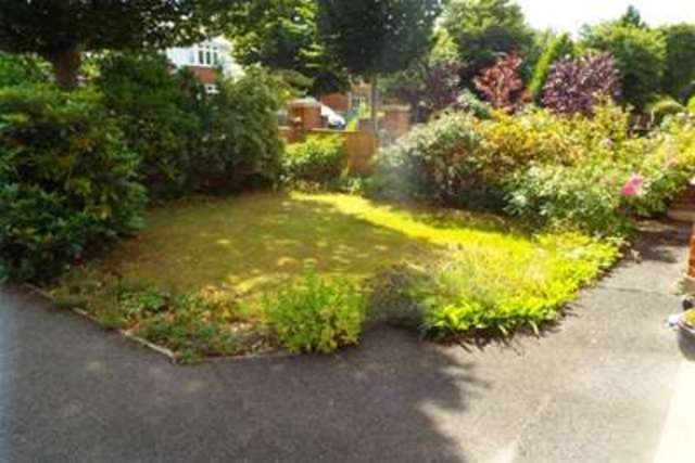  Image of 3 bedroom Detached house to rent in Wordsworth Avenue Bournemouth BH8 at Bournemouth, BH8 9NS