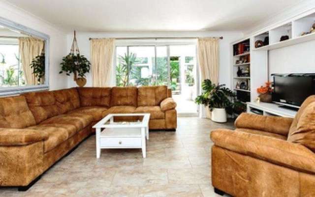  Image of 3 bedroom Semi-Detached house for sale in Berners Way Faringdon SN7 at Berners Way  FARINGDON, SN7 7NP
