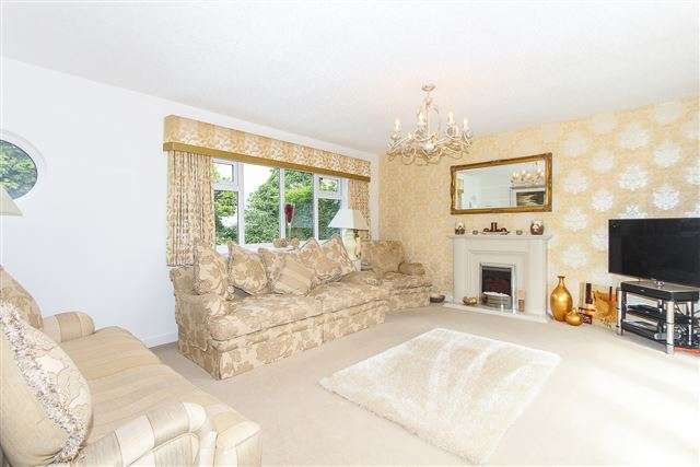  Image of 5 bedroom Detached house for sale in Groveley Lane Rednal Birmingham B45 at 492 Groveley Lane  Cofton Hackett, B45 8UD