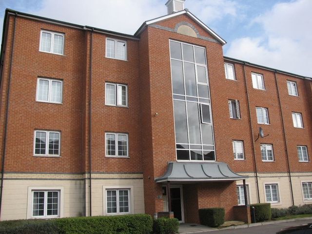 Image of 1 bedroom Flat for sale in Great Western Road Gloucester GL1 at 8 Lime Court, Great Western Road  Gloucester, GL1 3PP