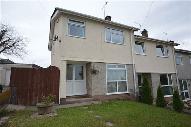  Image of 3 bedroom Terraced house for sale in Heol Beuno New Inn Pontypool NP4 at Heol Beuno New Inn Pontypool, NP4 0QU