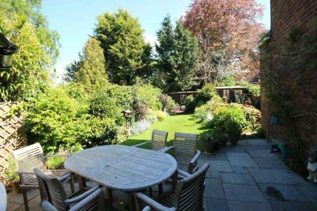  Image of 7 bedroom Detached house for sale in Abbey Hill Kenilworth CV8 at Abbey Hill  Kenilworth, CV8 1LU