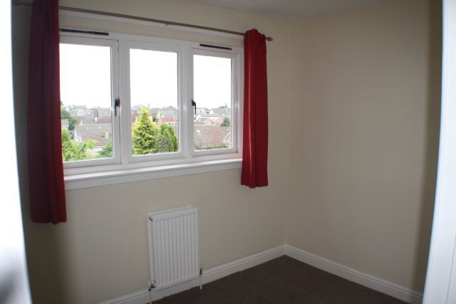  Image of 3 bedroom Detached house to rent in Alba Gardens Carluke ML8 at Carluke South Lanarkshire South Lanarkshire, ML8 5UZ