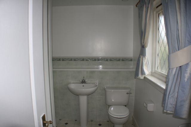  Image of 3 bedroom Detached house to rent in Alba Gardens Carluke ML8 at Carluke South Lanarkshire South Lanarkshire, ML8 5UZ