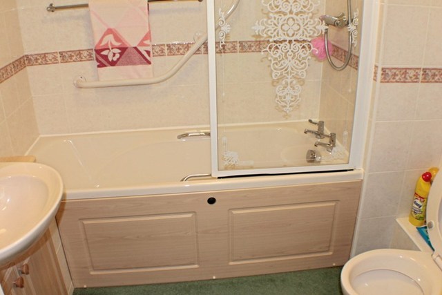 Image of 1 bedroom Retirement Property for sale in Railway Street Braintree CM7 at Railway Street  Braintree, CM7 3JU