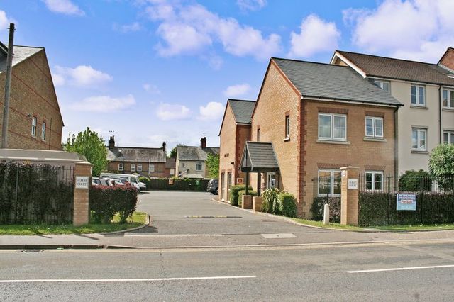  Image of 1 bedroom Retirement Property for sale in Railway Street Braintree CM7 at Railway Street  Braintree, CM7 3JU