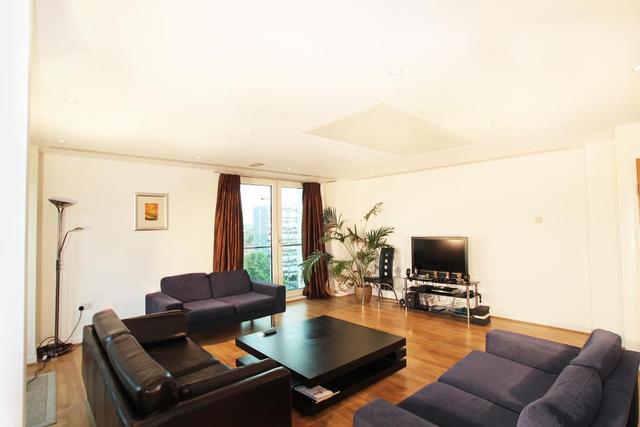  Image of 3 bedroom Flat to rent in Albert Embankment London SE1 at Westminster  London, SE1 7HG