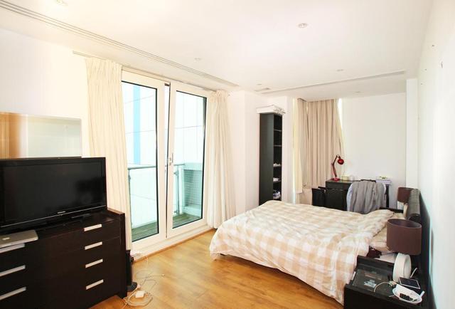  Image of 3 bedroom Flat to rent in Albert Embankment London SE1 at Westminster  London, SE1 7HG