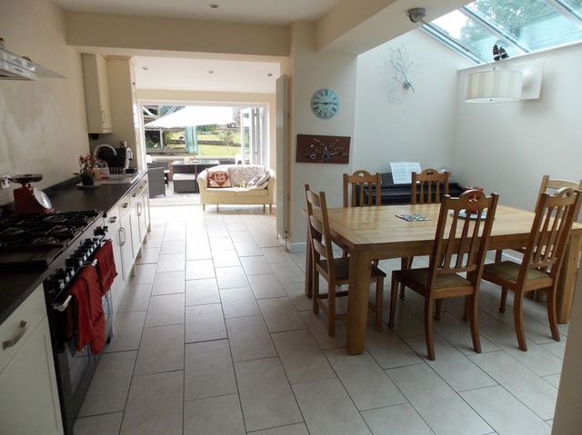  Image of 4 bedroom Terraced house for sale in Alexandra Road Frome BA11 at Alexandra Road  Frome, BA11 1LU