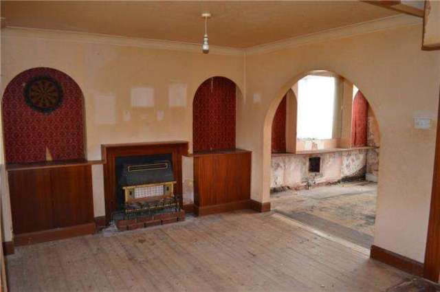  Image of 3 bedroom End of Terrace for sale in Anchorway Road Coventry CV3 at Finham Coventry Binley, CV3 6JJ