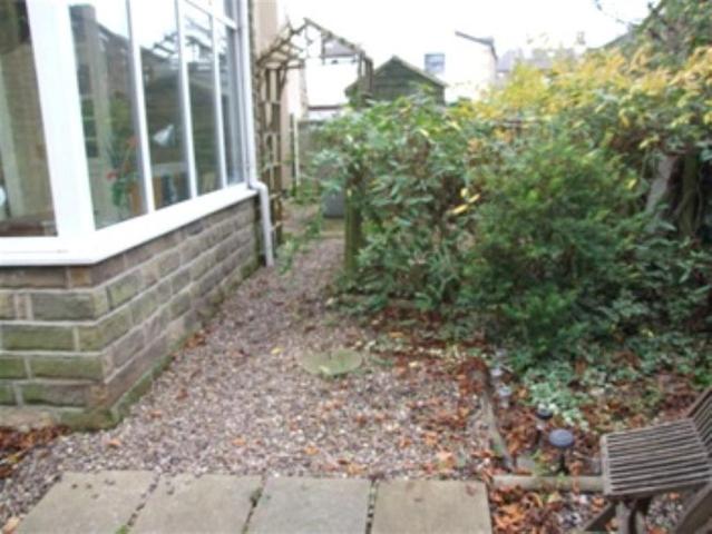  Image of 2 bedroom End of Terrace to rent in Armitage Square Pudsey LS28 at Pudsey Leeds Pudsey, LS28 8PX