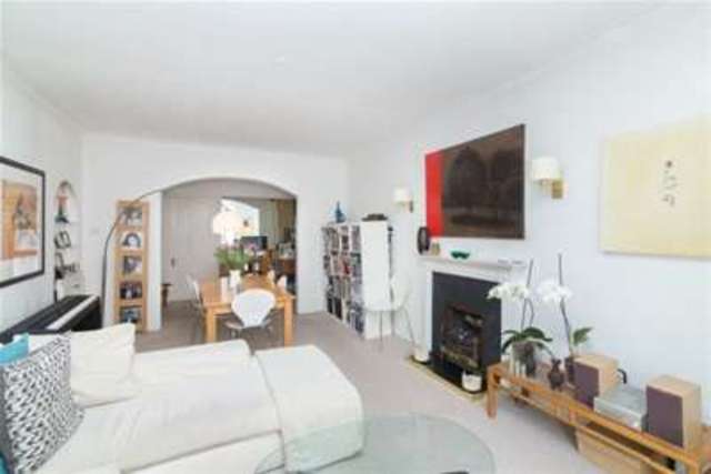  Image of 2 bedroom Flat to rent in Arundel Gardens London W11 at Holland Park, W11 2LB