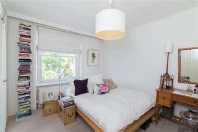  Image of 2 bedroom Flat to rent in Arundel Gardens London W11 at Holland Park, W11 2LB