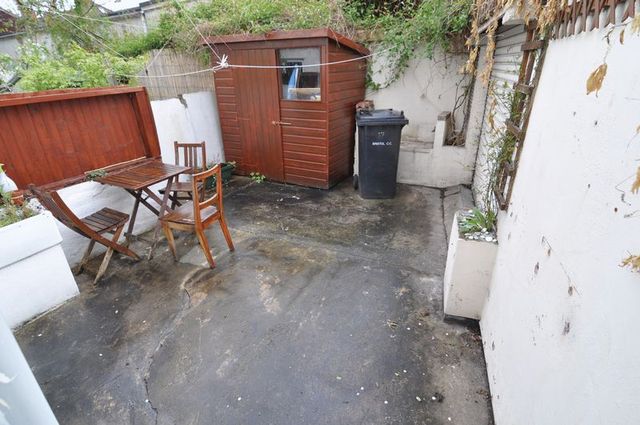  Image of 2 bedroom Terraced house to rent in North Road Ashton Gate Bristol BS3 at North Road Ashton Gate Bristol, BS3 2EE