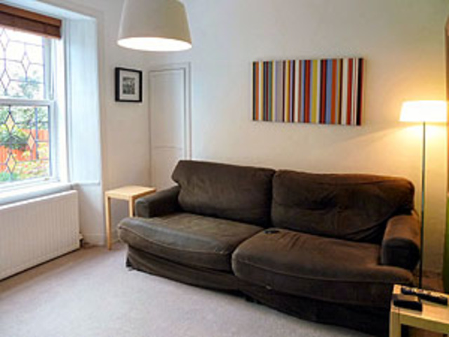  Image of 2 bedroom Flat to rent in Ashville Terrace Edinburgh EH6 at Lochend Edinburgh Edinburgh, EH6 8DD