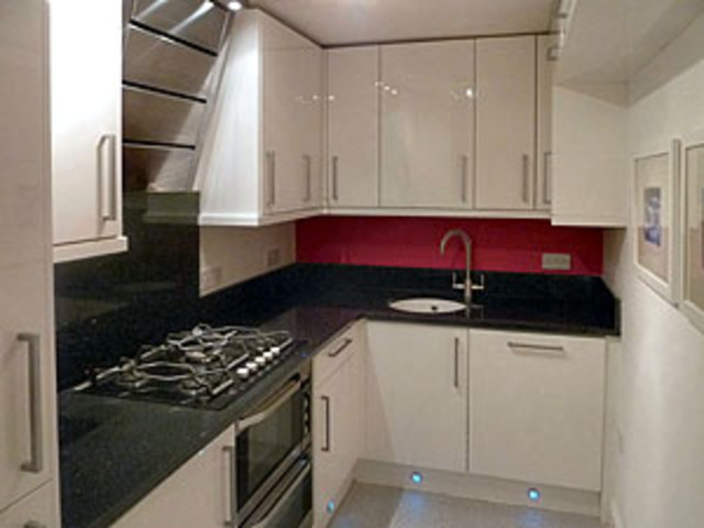  Image of 2 bedroom Flat to rent in Ashville Terrace Edinburgh EH6 at Lochend Edinburgh Edinburgh, EH6 8DD