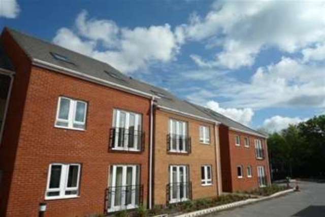  Image of 2 bedroom Flat to rent in Radcliffe Road Gamston Nottingham NG2 at Nottingham, NG2 6NR