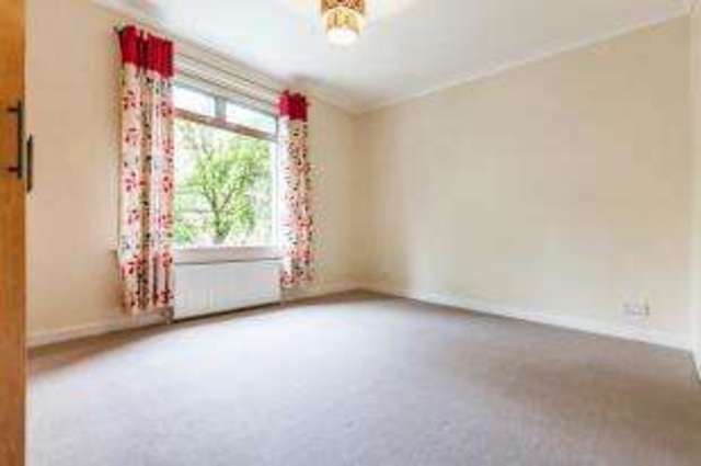  Image of 2 bedroom Flat for sale in Athelstane Road Glasgow G13 at Knightswood Glasgow Drumchapel, G13 3NX