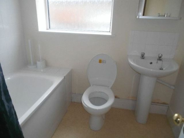  Image of 2 bedroom Terraced house to rent in Augustine Road Southampton SO14 at Augustine Road Northam Southampton, SO14 0PL