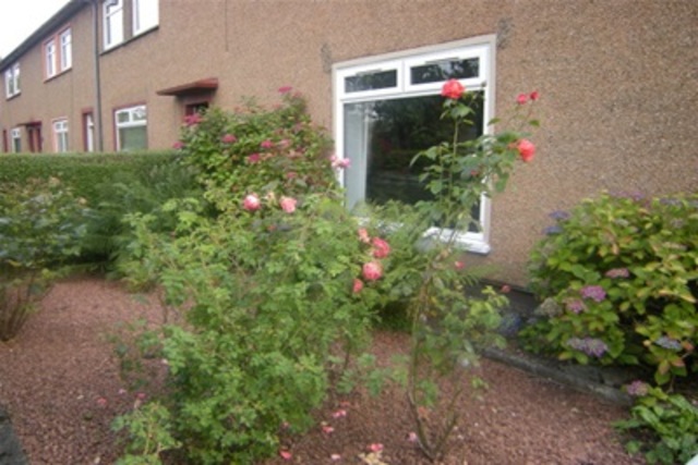  Image of 3 bedroom Detached house to rent in Auldhouse Road Glasgow G43 at Pollokshaws Glasgow Glasgow, G43 1XB