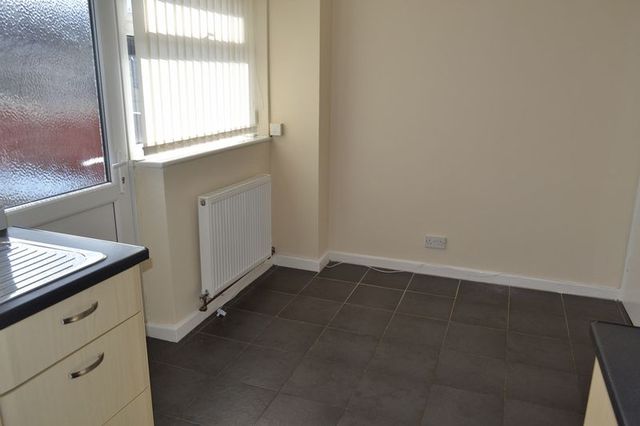  Image of 3 bedroom Terraced house to rent in Avis Walk Fazakerley Liverpool L10 at Avis Walk Fazakerley Liverpool, L10 4YT