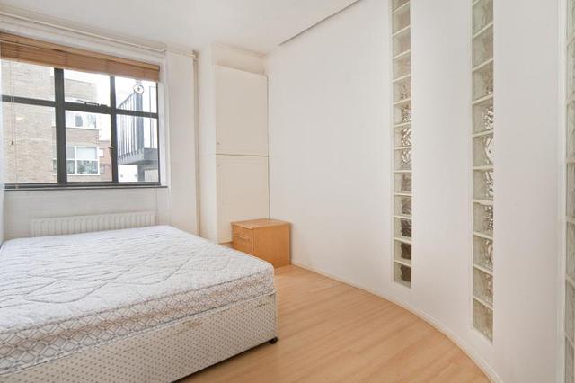  Image of 2 bedroom Flat to rent in Banner Street London EC1Y at Shoreditch London Old Street, EC1Y 8QE