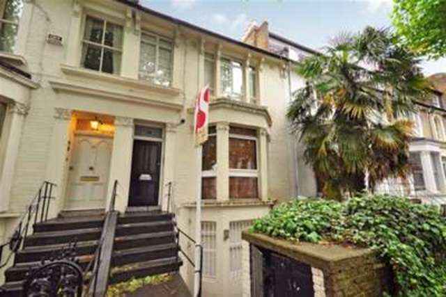  Image of 3 bedroom Flat to rent in Barclay Road London SW6 at London, SW6 1EH