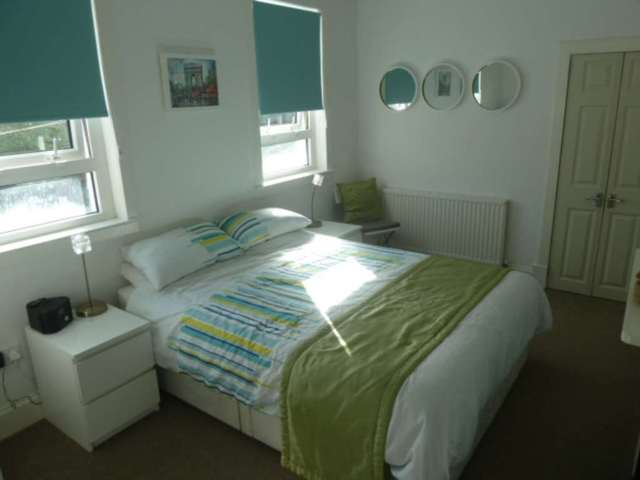  Image of 3 bedroom Detached house to rent in Barclay Square Renfrew PA4 at Barclay Square  Renfrew, PA4 8DY