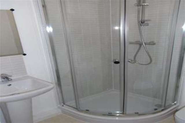  Image of 2 bedroom Flat to rent in Castle Street Paisley PA1 at Paisley, PA1 2JP