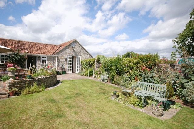  Image of 5 bedroom Detached house for sale in Church Street Barton St. David Somerton TA11 at Church Street Barton St. David Somerton, TA11 6BU