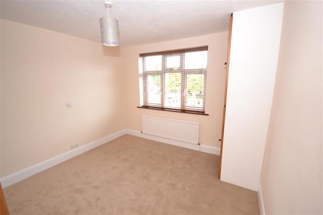  Image of 3 bedroom Property to rent in Bawtry Road London N20 at Whetstone, N20 0ST
