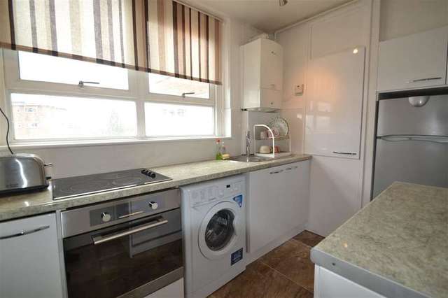 Image of 2 bedroom Apartment for sale in Beaumont Road London SW19 at Wimbledon Park, SW19 6TH