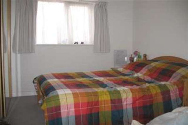  Image of 1 bedroom Flat to rent in Cobbett Road Southampton SO18 at Southampton, SO18 1HJ