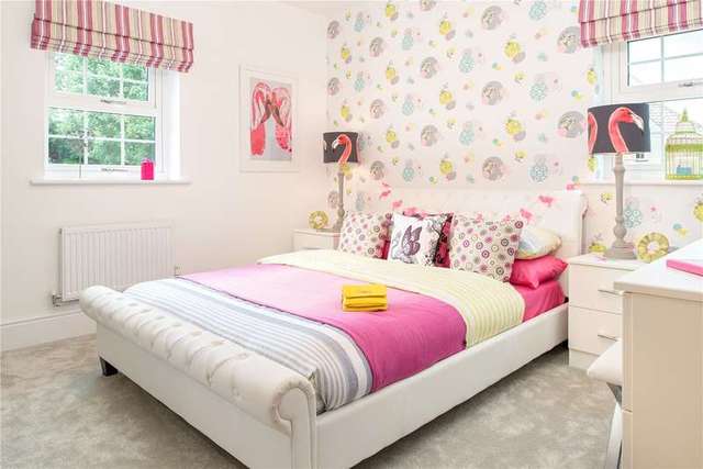  Image of 5 bedroom Detached house for sale in Ducks Hill Road Northwood HA6 at Ducks Hill Road Northwood Northwood, HA6 2SB
