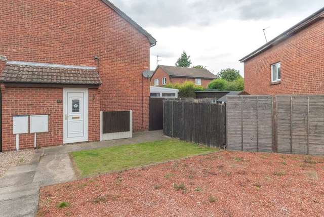  Image of 1 bedroom Detached house for sale in Bishopdale Close Long Eaton Nottingham NG10 at Long Eaton, NG10 3PJ