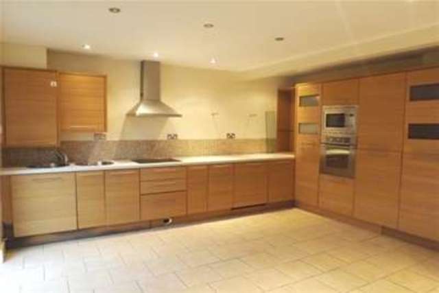  Image of 3 bedroom Property to rent in Bishopsholme Close Sheffield S5 at Sheffield, S5 7DS