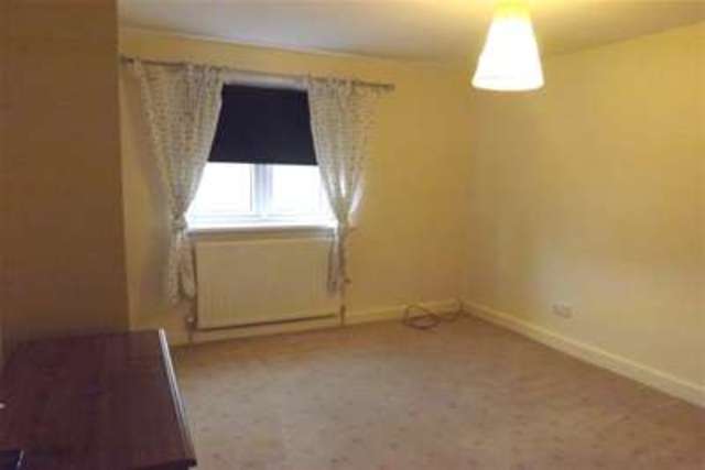  Image of 3 bedroom Property to rent in Bishopsholme Close Sheffield S5 at Sheffield, S5 7DS