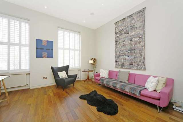  Image of 1 bedroom Flat to rent in Blenheim Crescent London W11 at Blenheim Crescent  London, W11 2EF