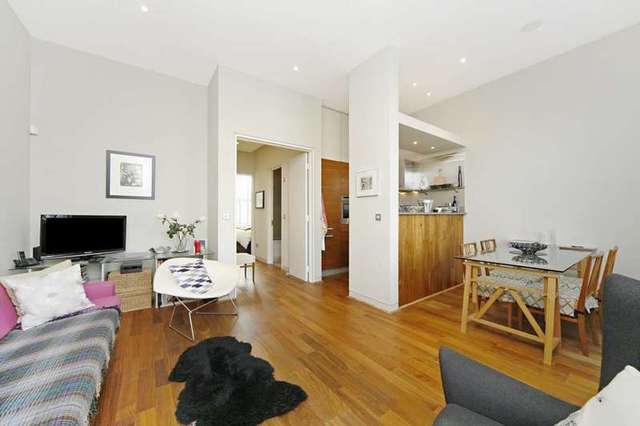  Image of 1 bedroom Flat to rent in Blenheim Crescent London W11 at Blenheim Crescent  London, W11 2EF