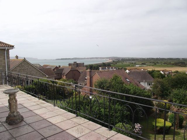  Image of 4 bedroom Detached house for sale in Bowleaze Coveway Weymouth DT3 at Bowleaze Coveway  Weymouth, DT3 6PN